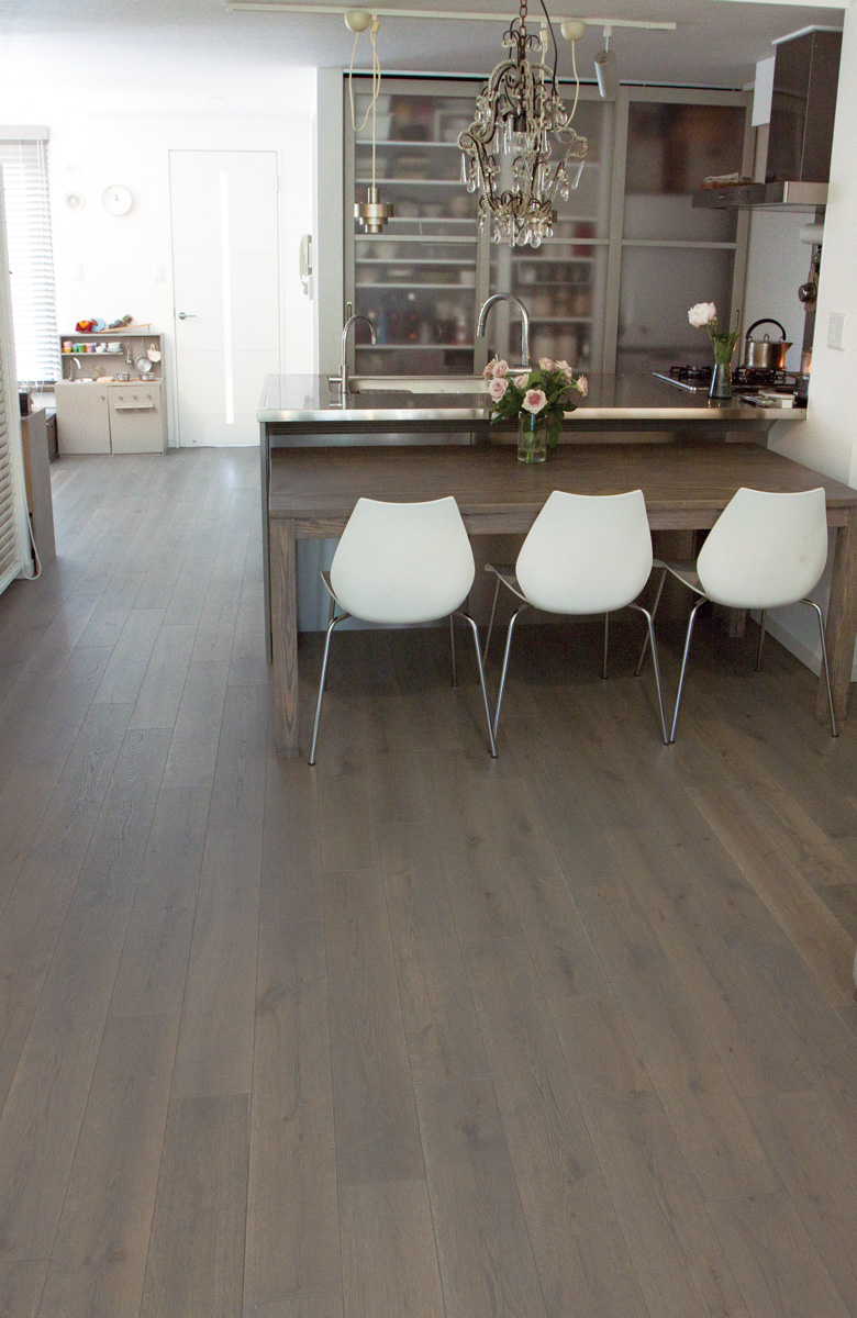 Wild 45 Oak with knots custom-made color Construction Example 2