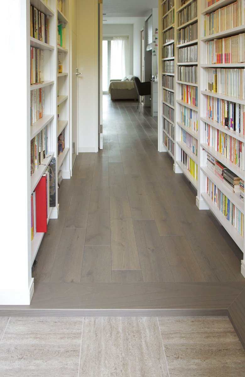 Wild 45 Oak with knots custom-made color Construction Example 5